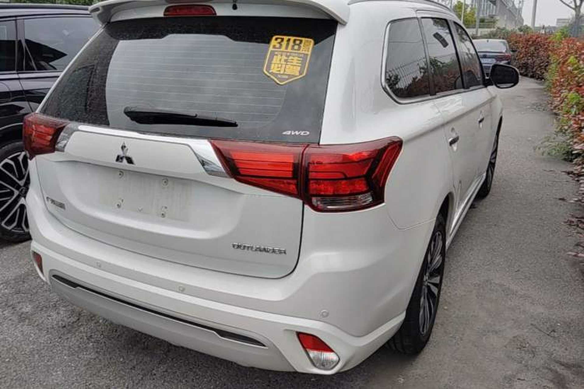 Used Mitsubishi Outlander 2021 2.4L 4x4 Zhi Xiang Edition 7 Seats Rear Right 45 Deg