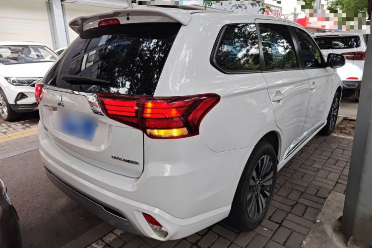 Used Mitsubishi Outlander 2021 Revised Version 2.0L Two-Wheel Drive Comfort Edition 5 Seats Rear Right 45 Deg