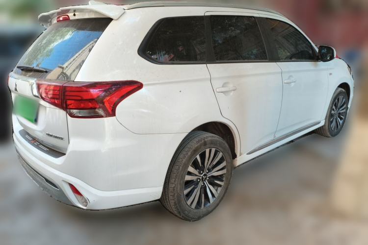 Used Mitsubishi Outlander 2021 Revised Version 2.0L Two-Wheel Drive Comfort Edition 5 Seats Rear Right 45 Deg