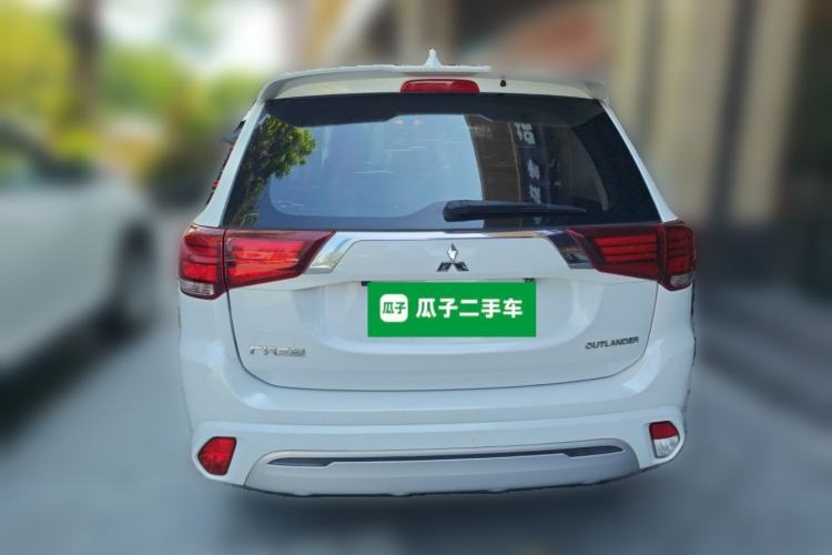 Used Mitsubishi Outlander 2021 2.0L Two-Wheel Drive Comfort Edition 5 Seats Rear
