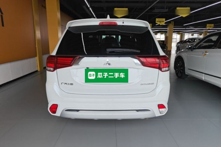 Used Mitsubishi Outlander 2021 2.0L Two-Wheel Drive Comfort Edition 5 Seats Rear