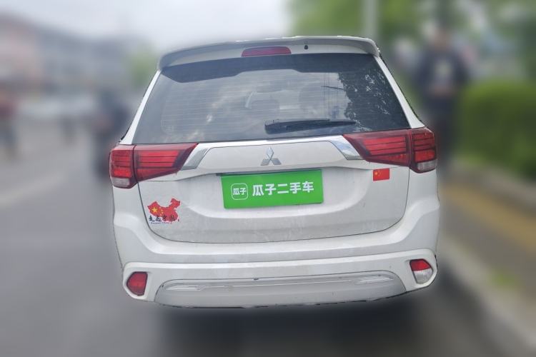 Used Mitsubishi Outlander 2021 Revised Version 2.0L Two-Wheel Drive Comfort Edition 5 Seats Rear