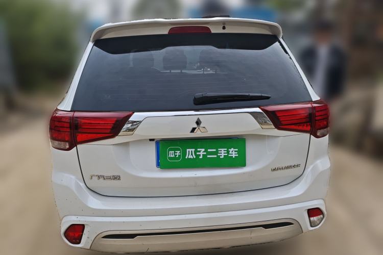 Used Mitsubishi Outlander 2021 2.0L Two-Wheel Drive Comfort Edition 7 Seats Rear
