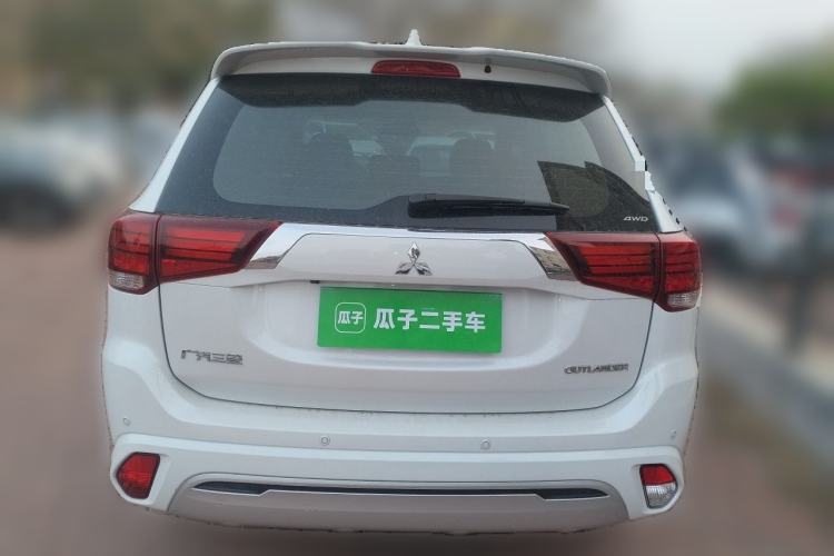 Used Mitsubishi Outlander 2021 2.4L 4x4 Zhi Xiang Edition 7 Seats Rear