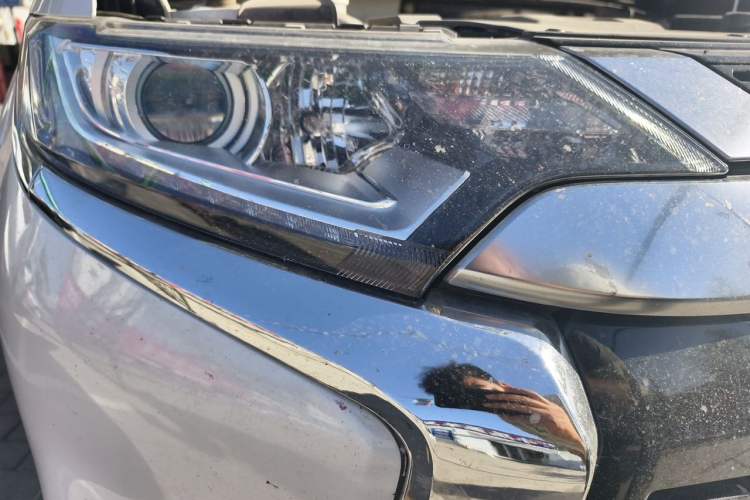 Used Mitsubishi Outlander 2021 2.0L Two-Wheel Drive Comfort Edition 5 Seats Right Front Headlight