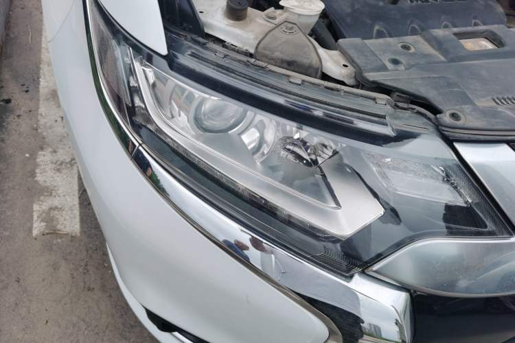Used Mitsubishi Outlander 2021 2.0L Two-Wheel Drive Comfort Edition 5 Seats Right Front Headlight