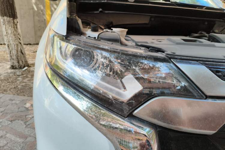 Used Mitsubishi Outlander 2021 Revised Version 2.0L Two-Wheel Drive Comfort Edition 5 Seats Right Front Headlight