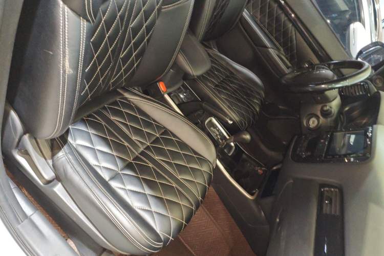 Used Mitsubishi Outlander 2021 Revised Version 2.0L Two-Wheel Drive Comfort Edition 5 Seats Right Front Seat