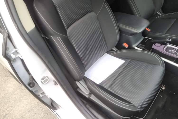 Used Mitsubishi Outlander 2021 2.0L Two-Wheel Drive Comfort Edition 5 Seats Right Front Seat