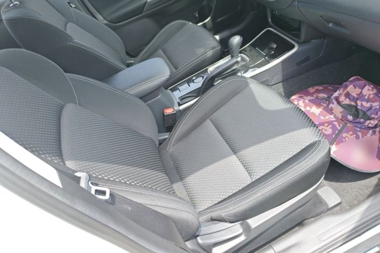 Used Mitsubishi Outlander 2021 Revised Version 2.0L Two-Wheel Drive Comfort Edition 5 Seats Right Front Seat