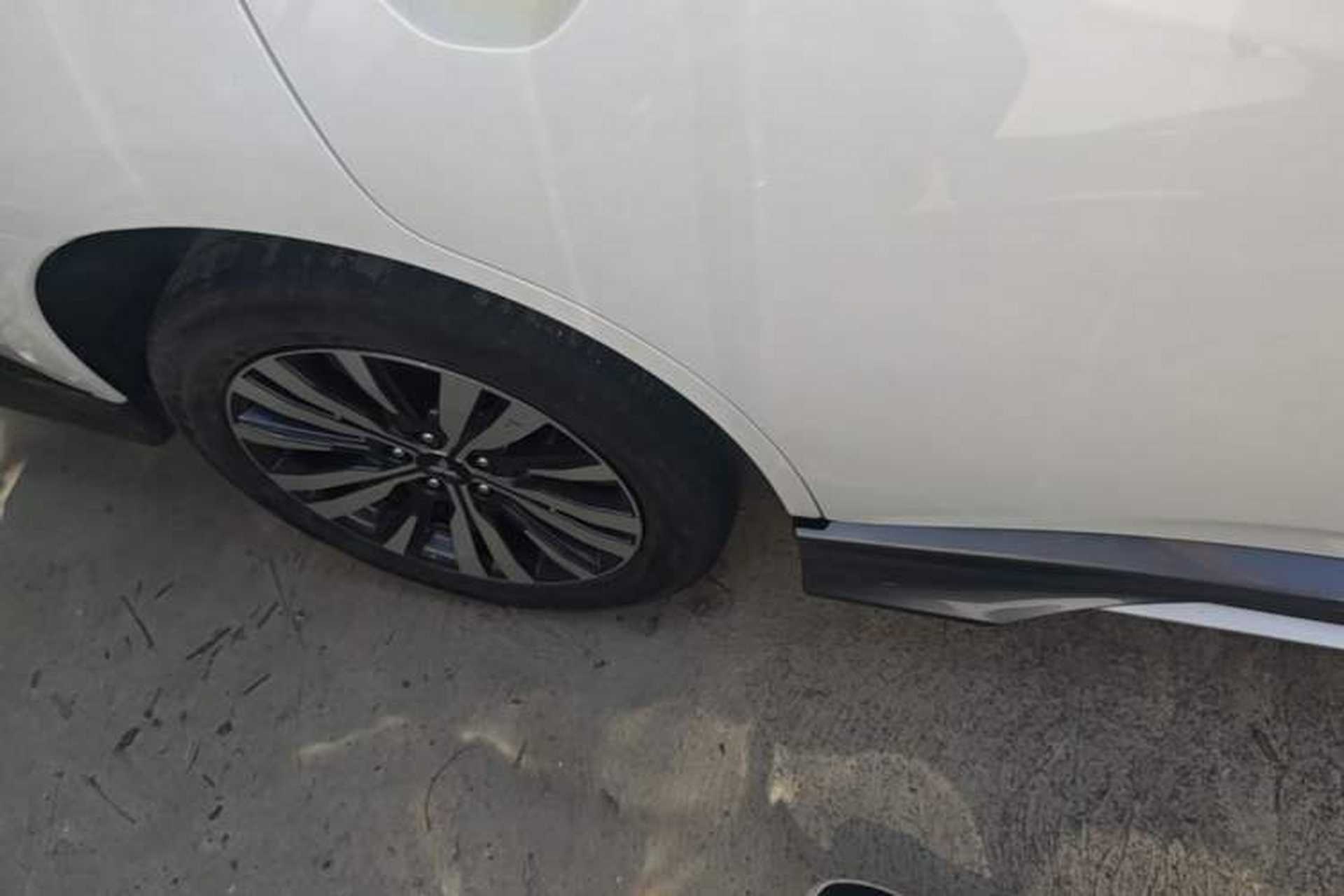 Used Mitsubishi Outlander 2021 2.0L Two-Wheel Drive Comfort Edition 5 Seats Right Rear Wheel Hub