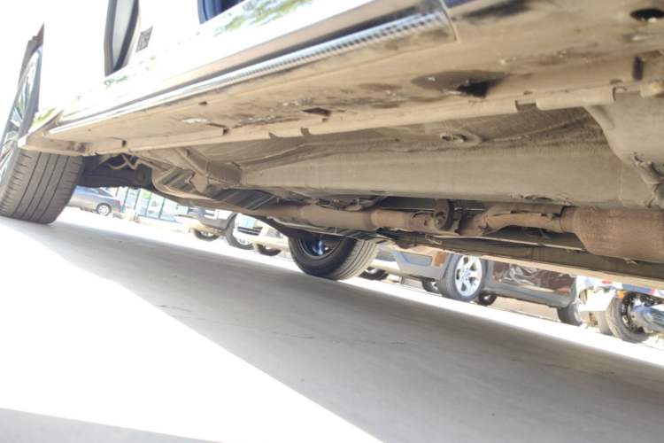 Used Mitsubishi Outlander 2021 2.4L 4x4 DynaDrive Edition 5 Seats Right Side Sill