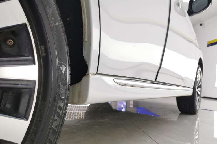 Used Mitsubishi Outlander 2021 Revised Version 2.0L Two-Wheel Drive Comfort Edition 5 Seats Right Side Sill
