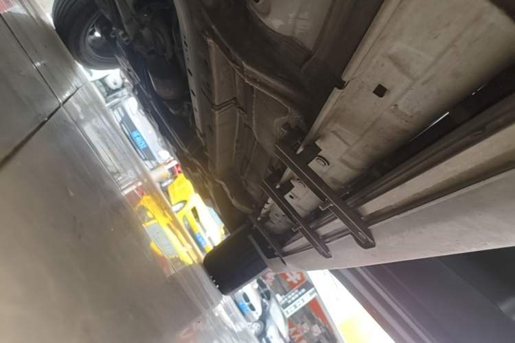 Used Mitsubishi Outlander 2021 2.4L 4x4 Zhi Xiang Edition 7 Seats Right Side Sill