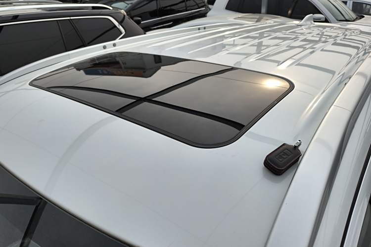 Used Mitsubishi Outlander 2021 Revised Version 2.0L Two-Wheel Drive Comfort Edition 7 Seats Roof
