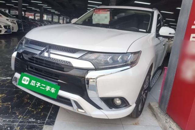 Used Mitsubishi Outlander 2021 2.4L 4x4 Zhi Xiang Edition 7 Seats