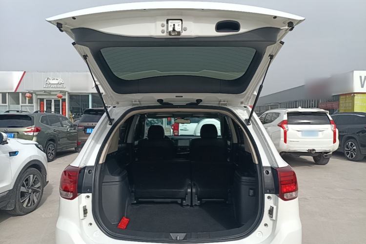 Used Mitsubishi Outlander 2021 2.0L Two-Wheel Drive Comfort Edition 5 Seats Trunk