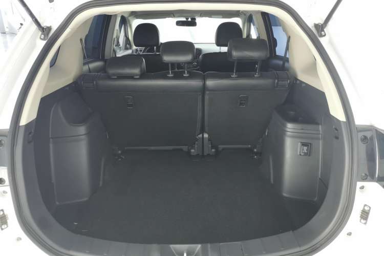 Used Mitsubishi Outlander 2021 Revised Version 2.0L Two-Wheel Drive Comfort Edition 5 Seats Trunk
