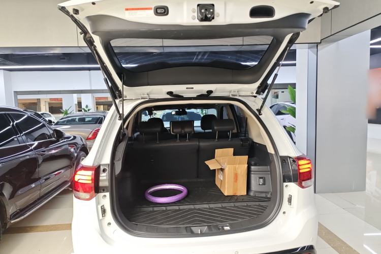 Used Mitsubishi Outlander 2021 2.4L 4x4 DynaDrive Edition 5 Seats Trunk