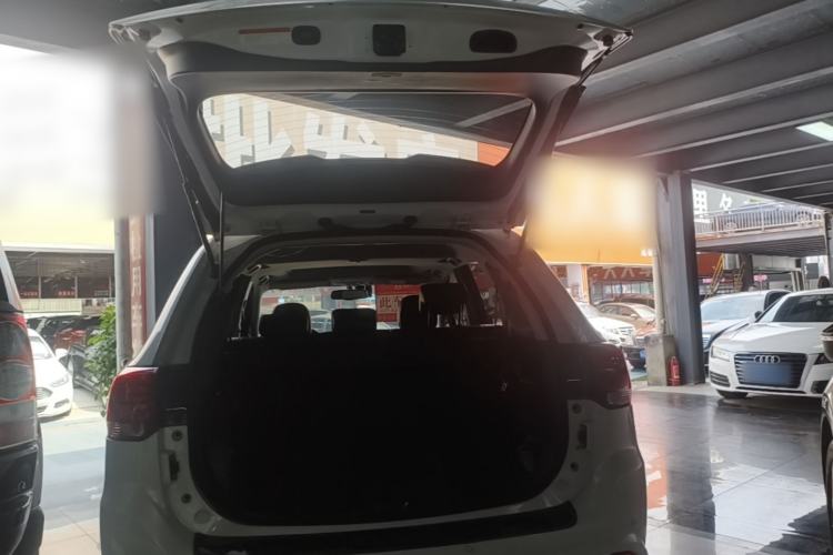 Used Mitsubishi Outlander 2021 2.4L 4x4 Zhi Xiang Edition 7 Seats Trunk