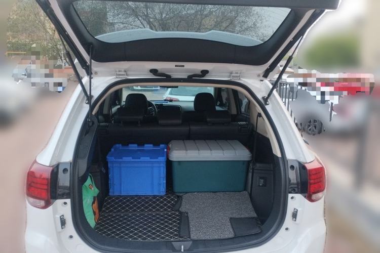 Used Mitsubishi Outlander 2021 2.4L 4x4 Zhi Xiang Edition 7 Seats Trunk