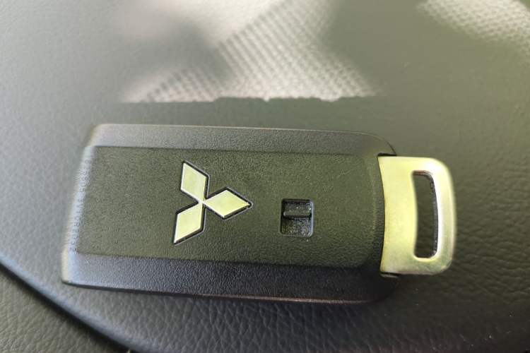 Used Mitsubishi Outlander 2021 2.0L Two-Wheel Drive Comfort Edition 5 Seats Vehicle Key