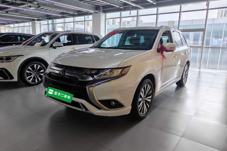 Ojetý Mitsubishi Outlander 2021 2.0L Two-Wheel Drive Comfort Edition 5 Seats Guazi used car, China used car export, Used car for sale, Used cars, Cheapest cars for sale