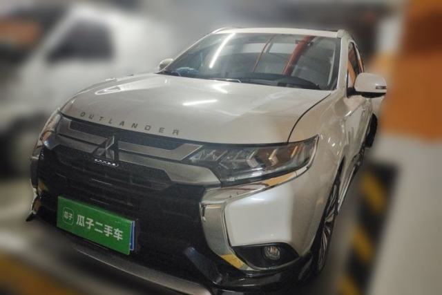Used Mitsubishi Outlander 2021 2.4L 4x4 Zhi Xiang Edition 7 Seats