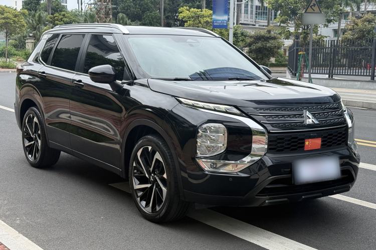Used Mitsubishi Outlander 2023 1.5T CVT Two-Wheel Drive Luxury Edition 5 Seats Exterior 2