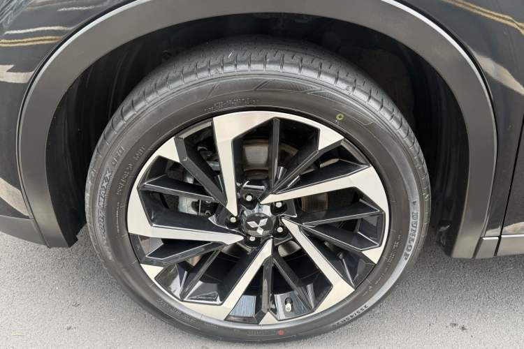 Used Mitsubishi Outlander 2023 1.5T CVT Two-Wheel Drive Luxury Edition 5 Seats Exterior 6