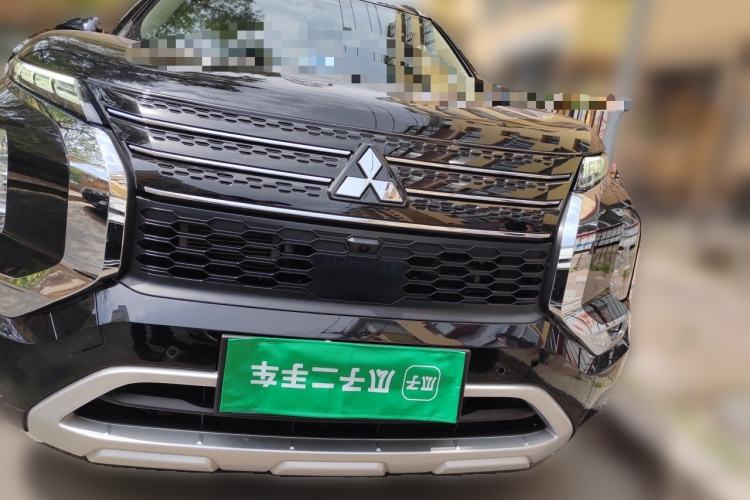 Used Mitsubishi Outlander 2023 1.5T CVT 4x4 Luxury Edition 5 Seats Front