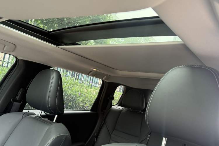 Used Mitsubishi Outlander 2023 1.5T CVT Two-Wheel Drive Luxury Edition 5 Seats Interior 2