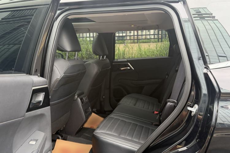 Used Mitsubishi Outlander 2023 1.5T CVT Two-Wheel Drive Luxury Edition 5 Seats Interior 3