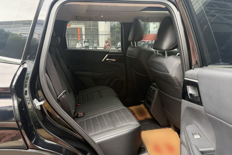 Used Mitsubishi Outlander 2023 1.5T CVT Two-Wheel Drive Luxury Edition 5 Seats Interior 4