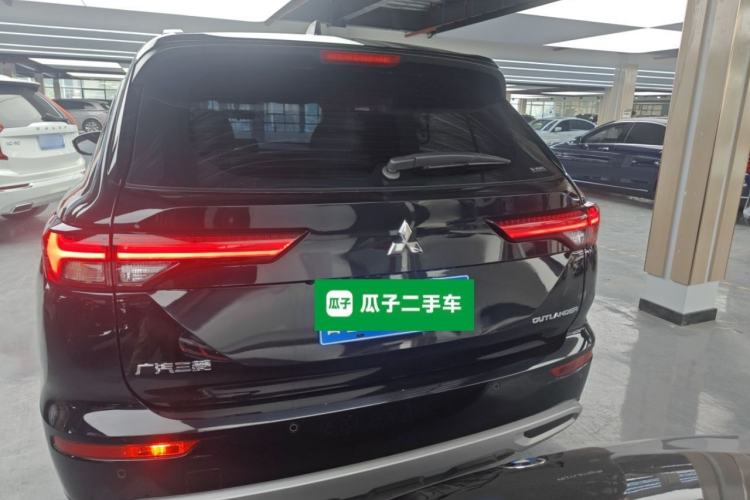 Used Mitsubishi Outlander 2023 1.5T CVT Four-Wheel Drive Prestige Edition 7 Seats Rear