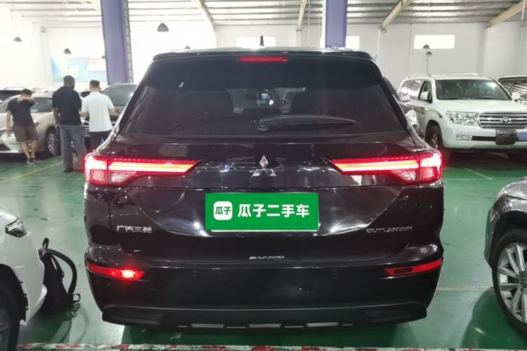 Used Mitsubishi Outlander 2023 1.5T CVT Two-Wheel Drive Luxury Edition 5 Seats Rear