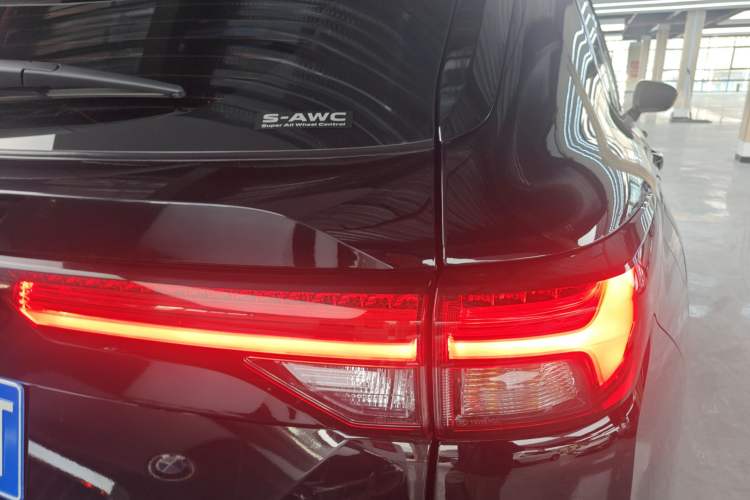 Used Mitsubishi Outlander 2023 1.5T CVT Four-Wheel Drive Prestige Edition 7 Seats Right Rear Taillight