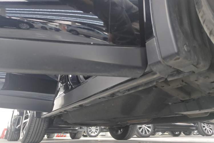 Used Mitsubishi Outlander 2023 1.5T CVT Four-Wheel Drive Prestige Edition 7 Seats Right Side Sill