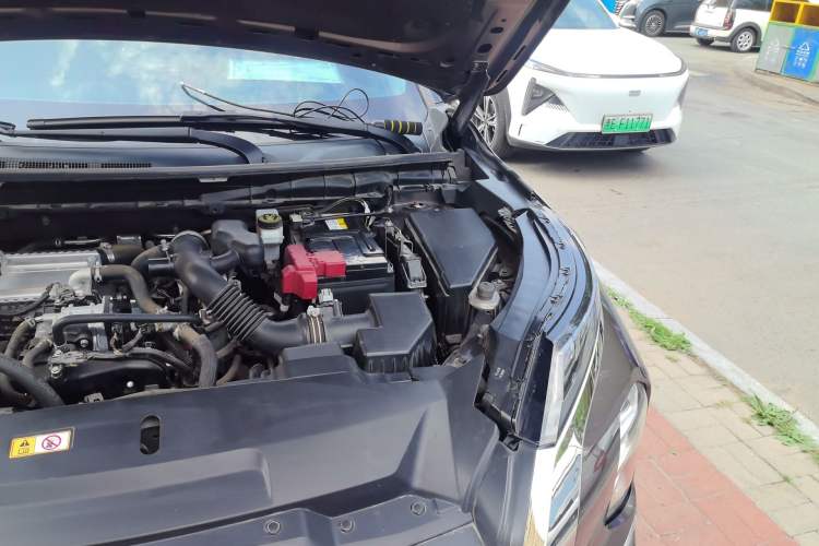 Used Mitsubishi Outlander 2023 1.5T CVT Two-Wheel Drive Luxury Edition 5 Seats Engine Bay Left