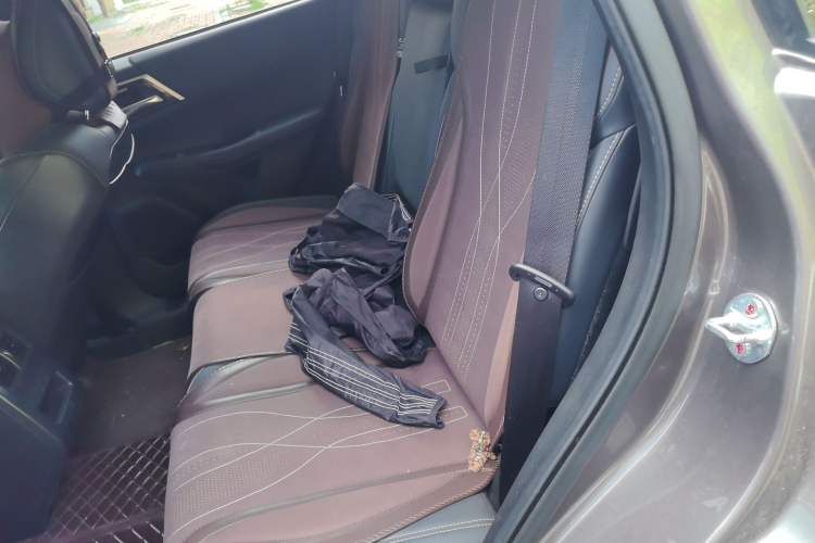 Used Mitsubishi Outlander 2023 1.5T CVT Two-Wheel Drive Luxury Edition 5 Seats Left Rear Seat