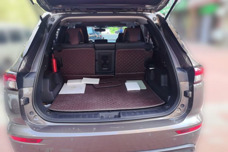 Used Mitsubishi Outlander 2023 1.5T CVT Two-Wheel Drive Luxury Edition 5 Seats Trunk