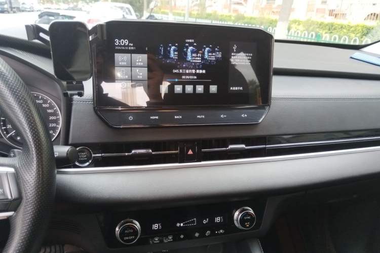 Used Mitsubishi Outlander 2023 1.5T CVT Four-Wheel Drive Excellence Edition 5 Seats Audio And AC Panel