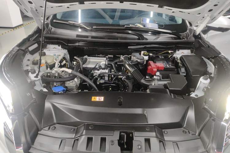 Used Mitsubishi Outlander 2023 1.5T CVT Four-Wheel Drive Prestige Edition 7 Seats Engine Bay