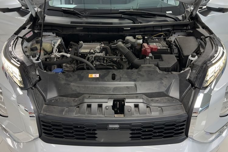 Used Mitsubishi Outlander 2023 1.5T CVT Four-Wheel Drive Prestige Edition 7 Seats Engine Bay