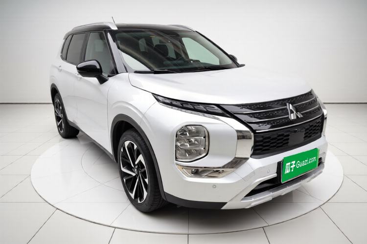 Used Mitsubishi Outlander 2023 1.5T CVT Four-Wheel Drive Prestige Edition 7 Seats Exterior 2