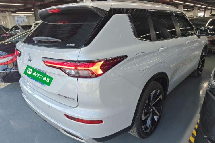 Used Mitsubishi Outlander 2023 1.5T CVT Four-Wheel Drive Prestige Edition 7 Seats Exterior 5
