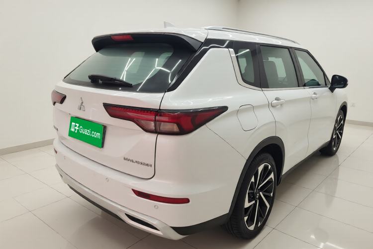 Used Mitsubishi Outlander 2023 1.5T CVT Four-Wheel Drive Prestige Edition 7 Seats Exterior 5
