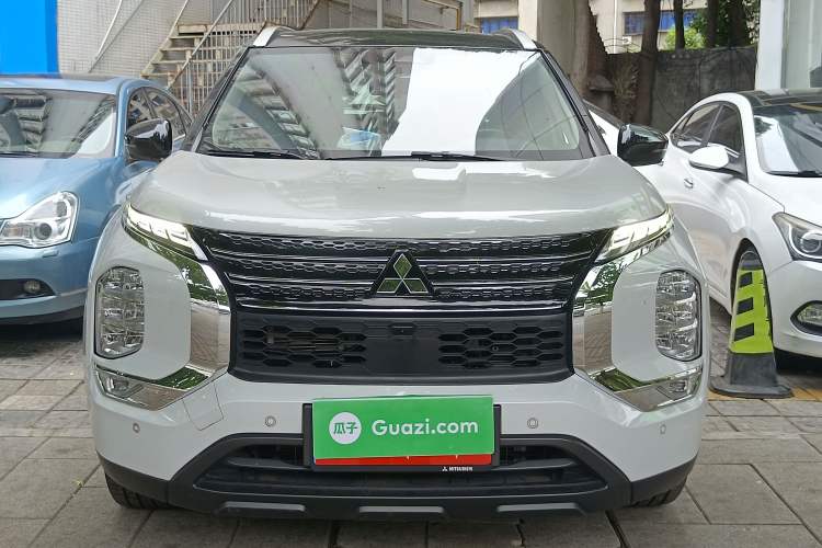 Used Mitsubishi Outlander 2023 1.5T CVT Two-Wheel Drive Luxury Edition 5 Seats Front