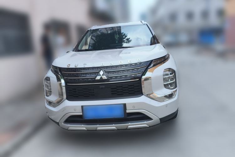 Used Mitsubishi Outlander 2023 1.5T CVT 4x4 Luxury Edition 5 Seats Front