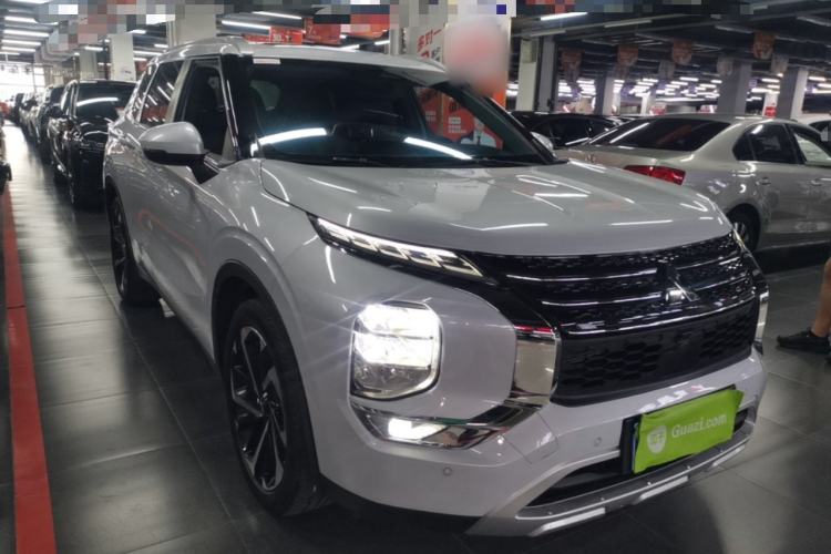 Used Mitsubishi Outlander 2023 1.5T CVT Four-Wheel Drive Excellence Edition 5 Seats Front Right 45 Deg